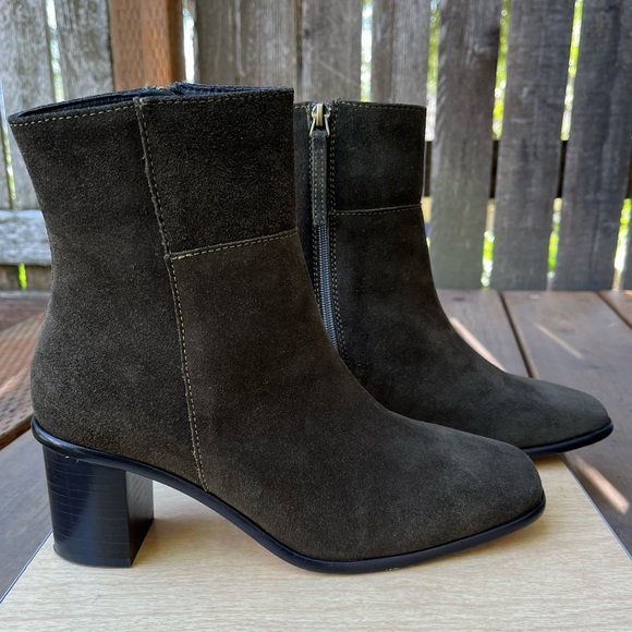 Patina By Portland Leather Vero Suede Leather Ankle Boots Dark Vine Green Sz 8.5 - Picture 1 of 14